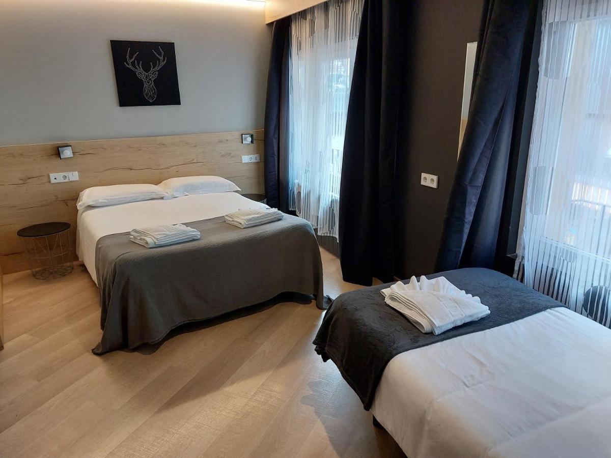 Hotel Mirtil Pas De La Casa Bagian luar foto