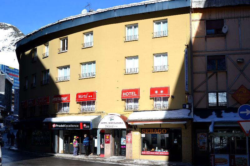 Hotel Mirtil Pas De La Casa Bagian luar foto